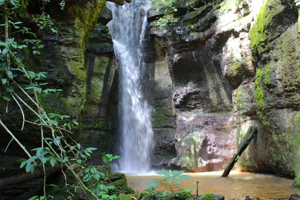 cachoeira do vale encantado