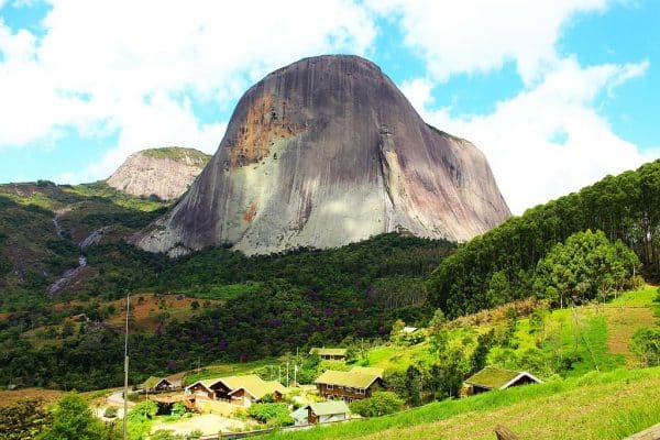 pedra-azul-rota-do-lagarto