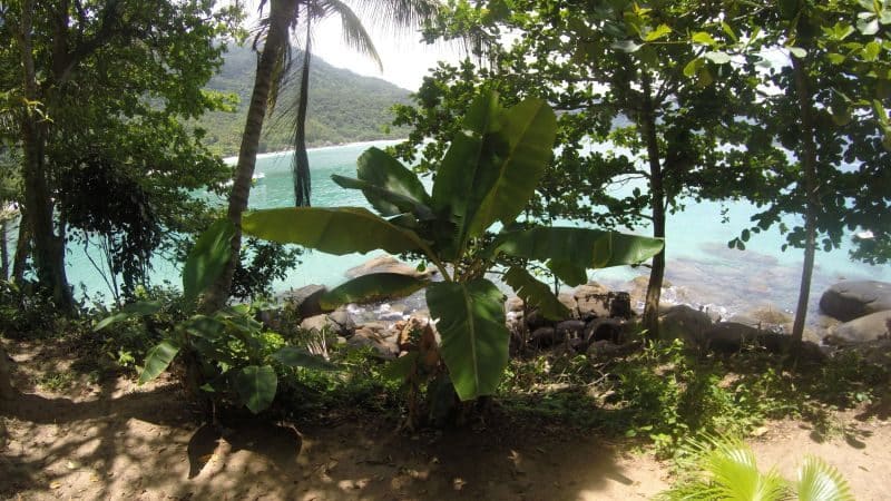 praia do aventureiro ilha grande