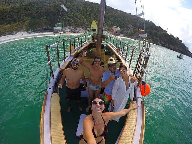 passeio de barco em Arraial do Cabo