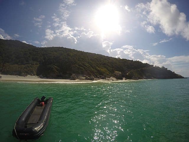 passeio de barco em Arraial do Cabo