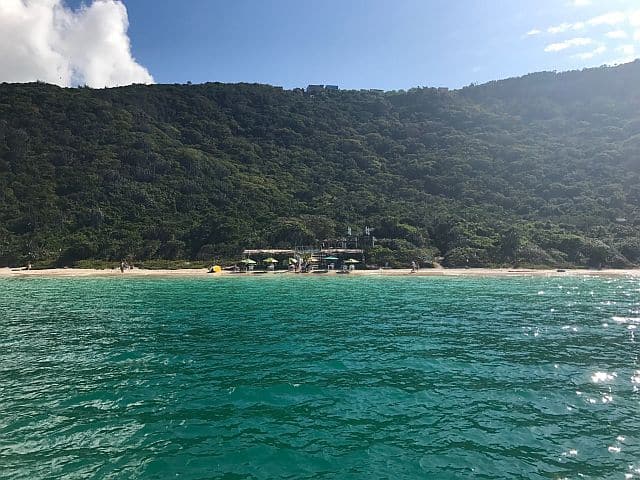 passeio de barco em Arraial do Cabo