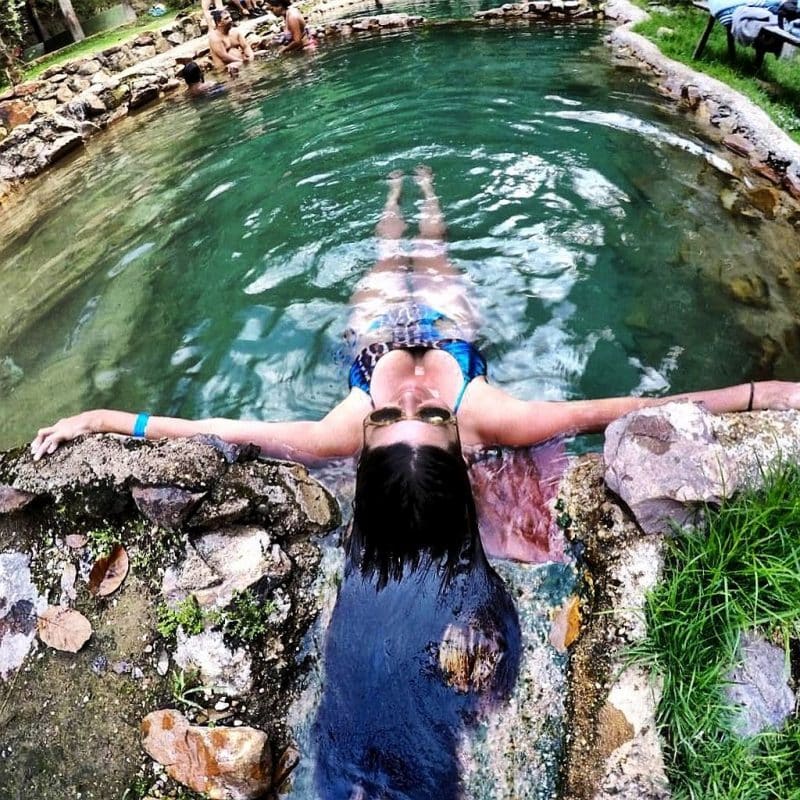 Águas termais do Morro Vermelho Chapada dos Veadeiros 7