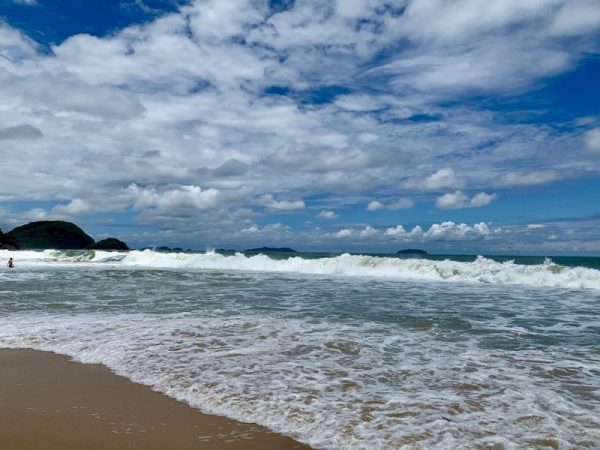 as 05 melhores praias de Ubatuba