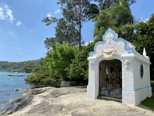 melhores praias em Ilhabela