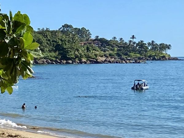 melhores praias em Ilhabela