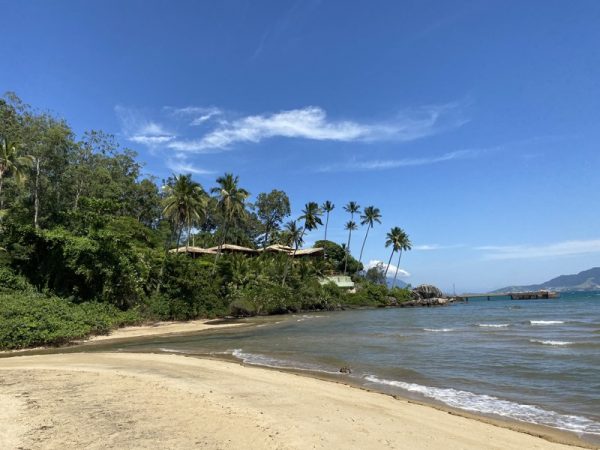 melhores praias em Ilhabela