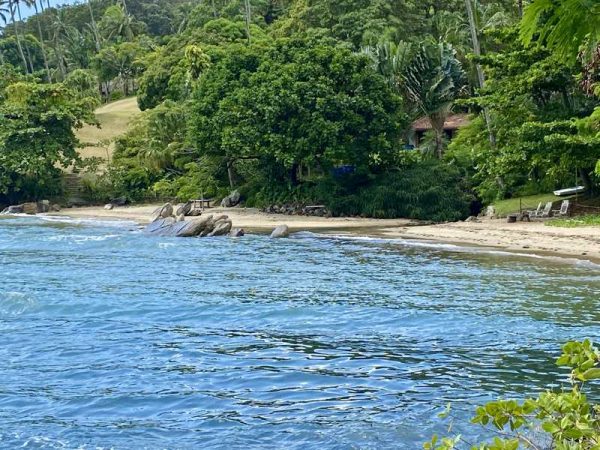 melhores praias em Ilhabela